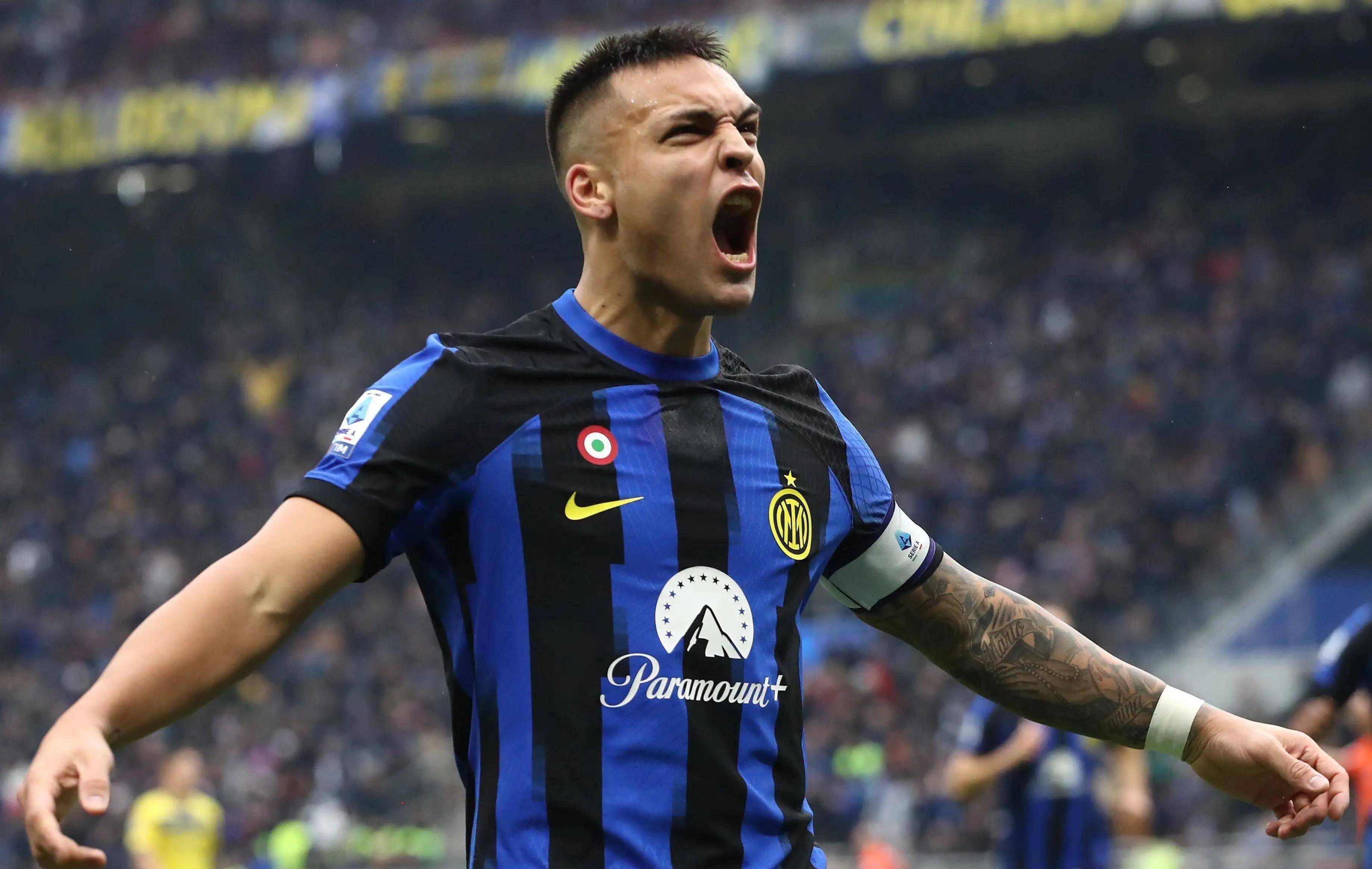 海内外近1500名气排球参赛者汇聚福建长泰切磋球技（近1500名海内外气排球选手齐聚福建长泰同台竞技）