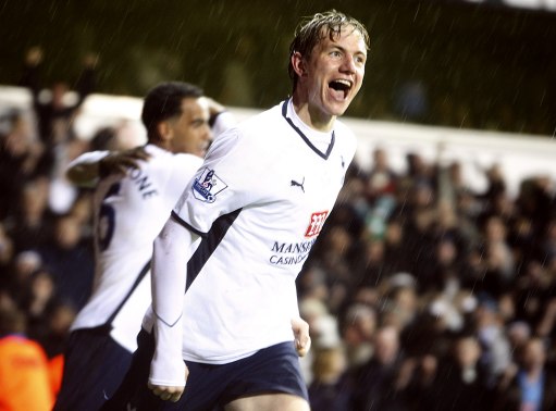 U19中国女排3-0比利时，关键换人实现超级逆转，稳居积分榜第二（U19中国女排3-0横扫比利时，关键换人掀起大逆转，稳居积分榜次席）