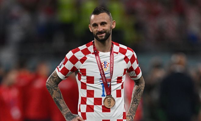 西甲为约20名待业的教练举办了专题培训：塞蒂恩、莫雷诺在列（西甲为约20位待业主帅开设专题培训班，塞蒂恩与莫雷诺在列）