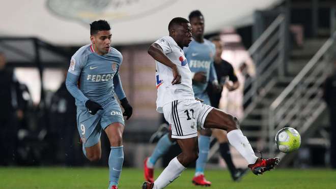 因支持巴勒斯坦被美因茨解约，艾尔-加齐最终判决胜诉获赔（因声援巴勒斯坦遭美因茨解约，艾尔-加齐最终判决胜诉并获赔偿）