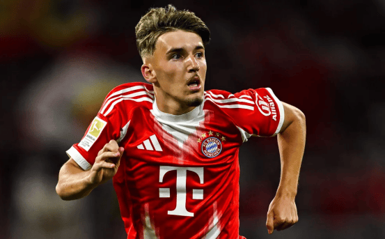 洲际杯前瞻：蓝十字防守存在漏洞，弗拉门戈士气正旺力争晋级（洲际杯展望：蓝十字后防存隐患，弗拉门戈气势正盛冲击晋级）