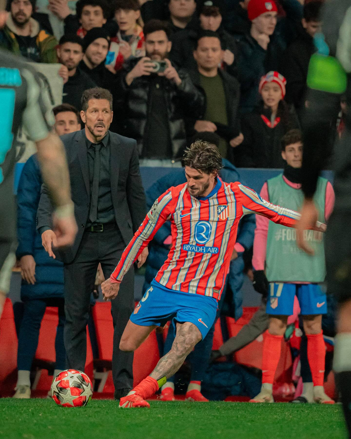 默里34分约基奇准三双，掘金末节发力击退黄蜂