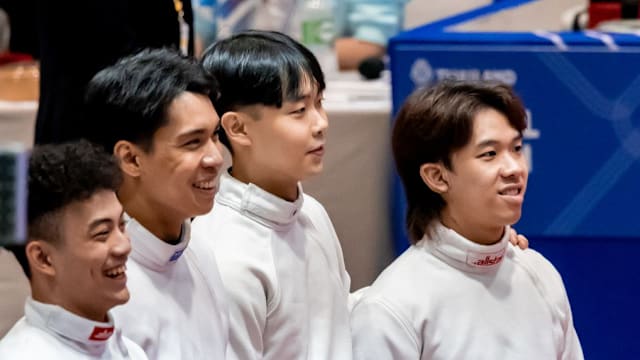 热议国足选帅：本土教练是陪标的；选土帅洋帅都是领导一句话（国足选帅惹争议：本土教练被指陪跑，土洋之选终归领导拍板）